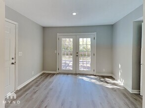 2981 Owendale Dr in Nashville, TN - Foto de edificio - Building Photo