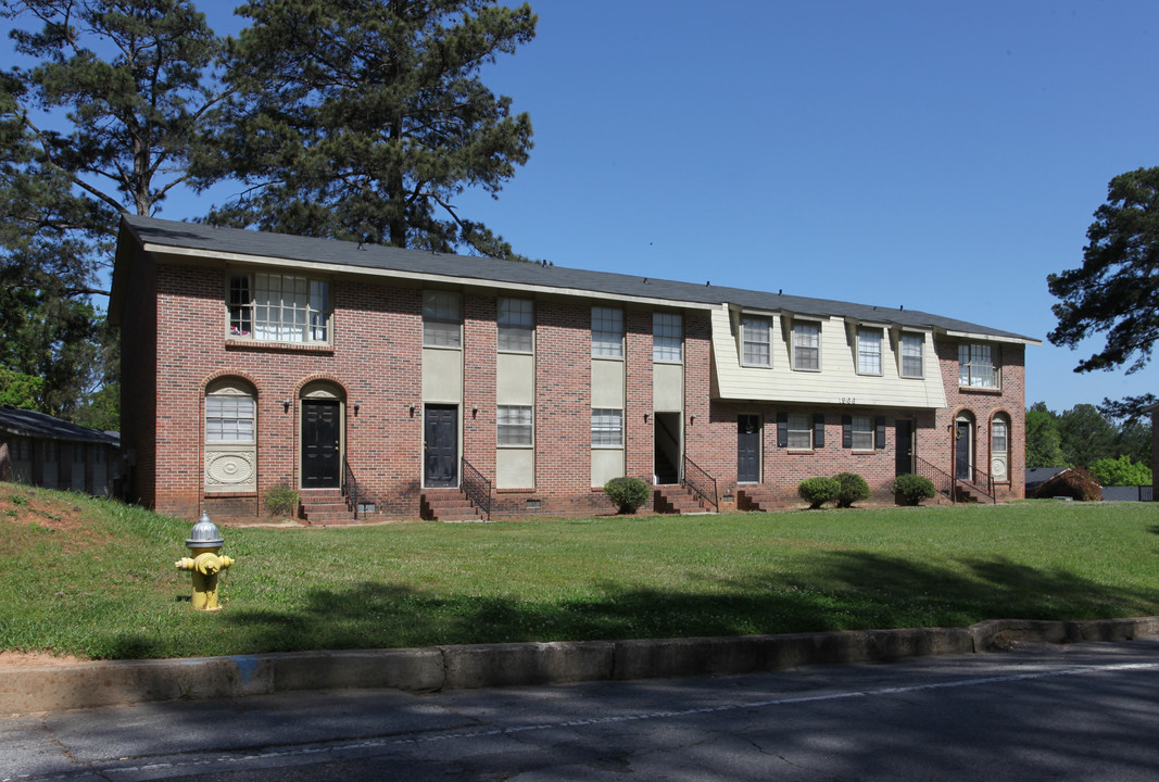 Pine Ridge Apartments in Macon, GA - Foto de edificio