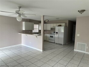 1525 Queen Palm Ave in Sebring, FL - Building Photo - Building Photo