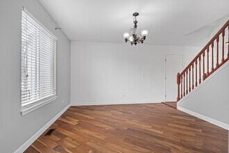 2786 Yosemite Dr in Aurora, IL - Foto de edificio - Building Photo