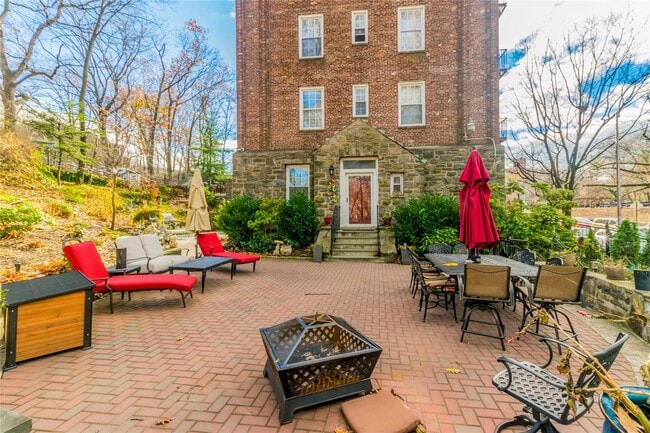 3902 Manhattan College Pkwy, #1B in New York, NY - Building Photo - Building Photo