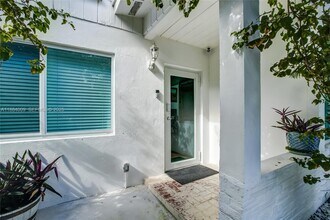 2601 NE 11th Ct in Fort Lauderdale, FL - Building Photo - Building Photo