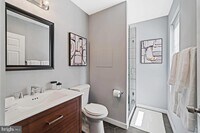 2527 N Front St photo'