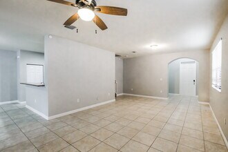 9108 SW 227th Ln in Cutler Bay, FL - Building Photo - Building Photo