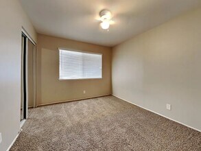 22726 Ingomar St in Los Angeles, CA - Building Photo - Building Photo