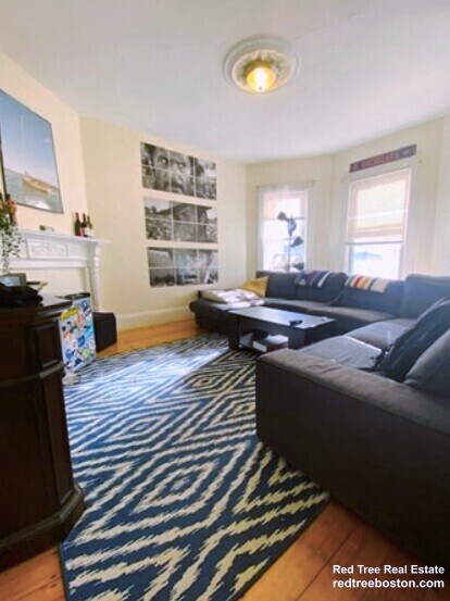 53 Hillside St, Unit 3 in Boston, MA - Building Photo