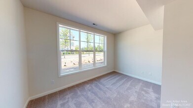 2704 S Spurway Dr in Ann Arbor, MI - Building Photo - Building Photo