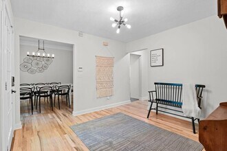 154 Laurel Haven Rd in Fairview, NC - Foto de edificio - Building Photo