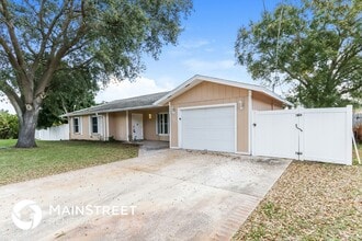 2449 SE Aneci St in Port St. Lucie, FL - Building Photo - Building Photo