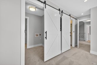 1567 Gretchen Ct in Rohnert Park, CA - Building Photo - Building Photo