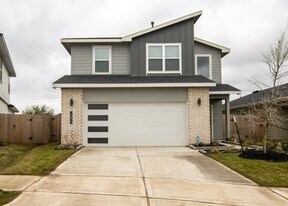 12832 Barnsbury Ln in Houston, TX - Building Photo