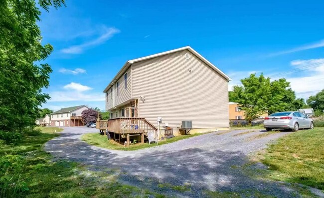 112 Maryland Ave, Unit 112 in Harrisonburg, VA - Building Photo - Building Photo