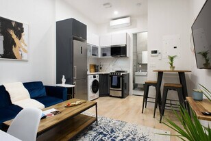 315 E 78th St in New York, NY - Building Photo