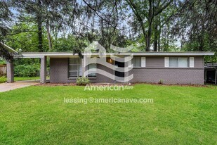 2854 Revere St in Jackson, MS - Building Photo