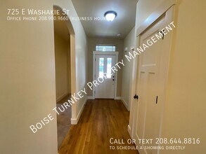 725 Washakie St E in Meridian, ID - Building Photo - Building Photo