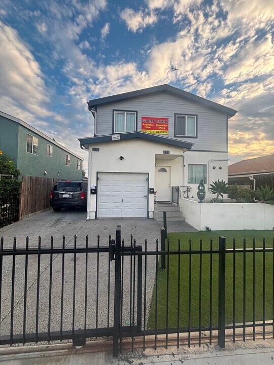 232 W 91st St in Los Angeles, CA - Foto de edificio