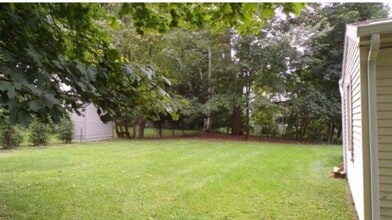 1074 Vestal Ave in Binghamton, NY - Building Photo - Building Photo