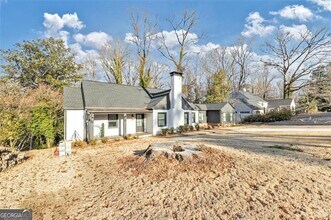 1571 Blvd Lorraine SW in Atlanta, GA - Building Photo - Building Photo