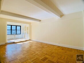 EAST 56 STREET in New York, NY - Building Photo - Building Photo