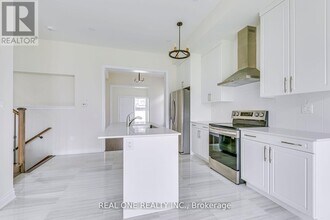 1191 Stag Holw in Oakville, ON - Building Photo - Building Photo