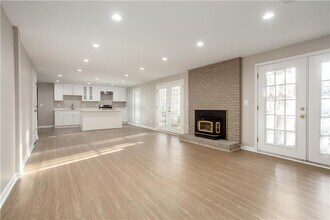 5647 Queensborough Dr in Dunwoody, GA - Building Photo - Building Photo