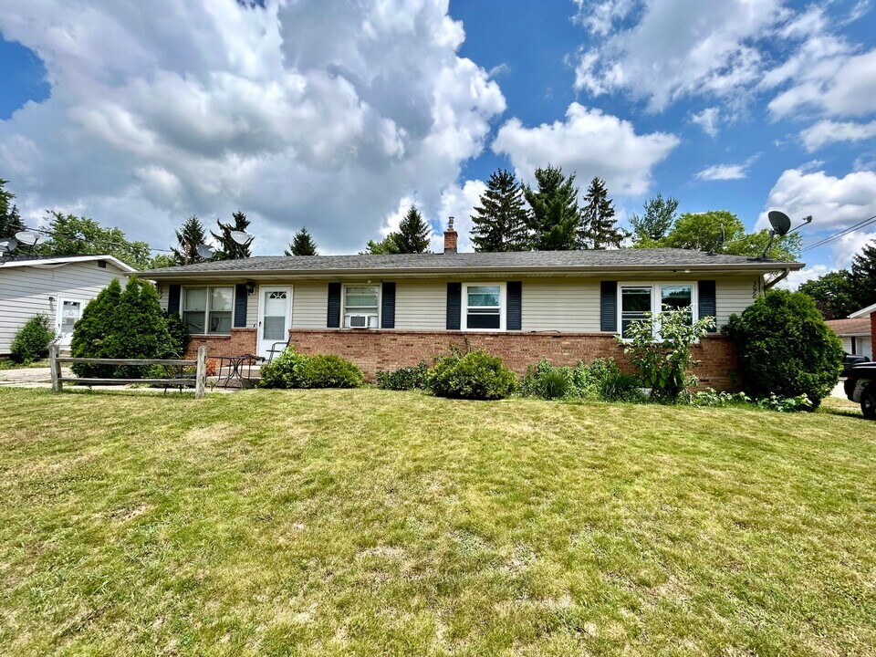 5074 Heyboer Ave SE in Grand Rapids, MI - Foto de edificio
