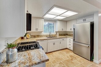 1831 Foursite Ln in Thousand Oaks, CA - Building Photo - Building Photo