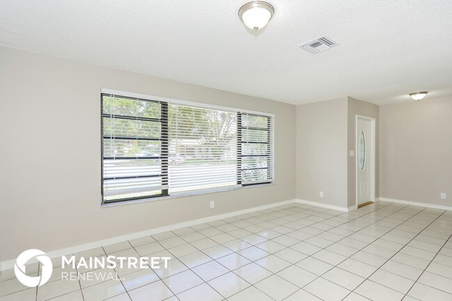 4977 SW 11th Pl in Margate, FL - Building Photo - Building Photo