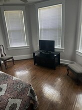 337 W Main St in Danville, VA - Foto de edificio - Building Photo