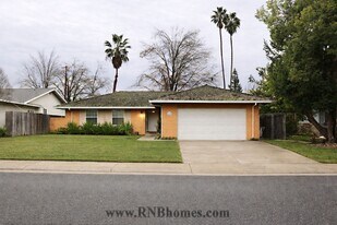 2540 El Burlon Cir in Rancho Cordova, CA - Building Photo