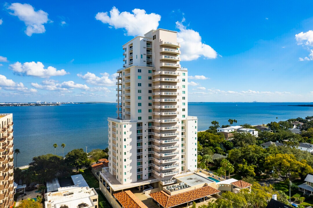 The Alagon on Bayshore in Tampa, FL - Foto de edificio