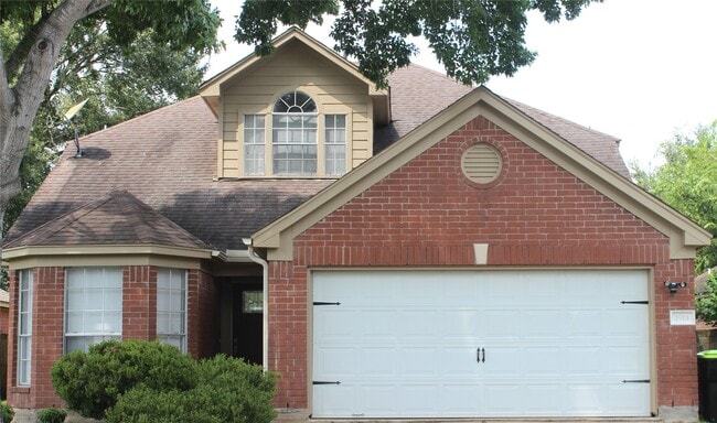property at 1914 Wildwood Ridge Dr