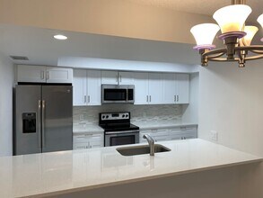 3026 30th Ln in Greenacres, FL - Building Photo - Building Photo