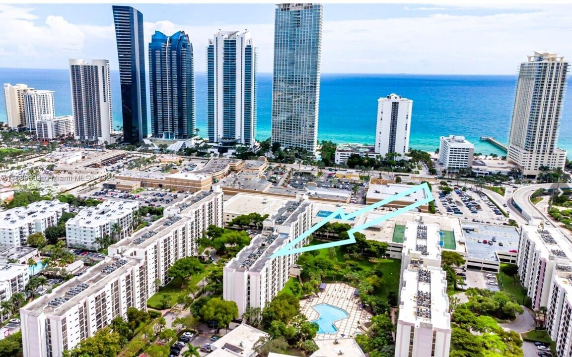 17011 N Bay Rd, Unit 107 in Sunny Isles Beach, FL - Foto de edificio