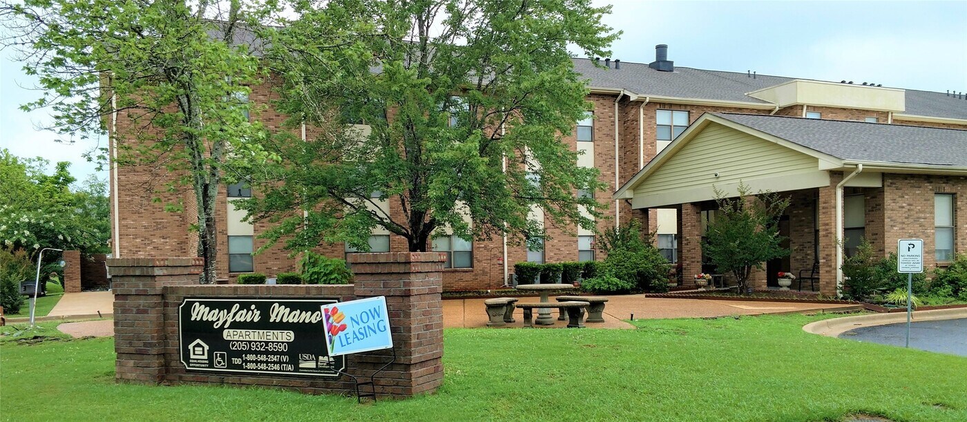 705 7th St in Fayette, GA - Building Photo