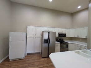 861 W Columbia Ln in Provo, UT - Building Photo - Building Photo