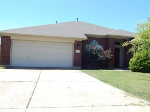 601 Abbeyglen Castle Dr in Pflugerville, TX - Building Photo - Building Photo