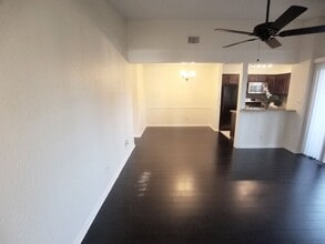 2929 Antique Oaks Cir in Winter Park, FL - Building Photo - Building Photo