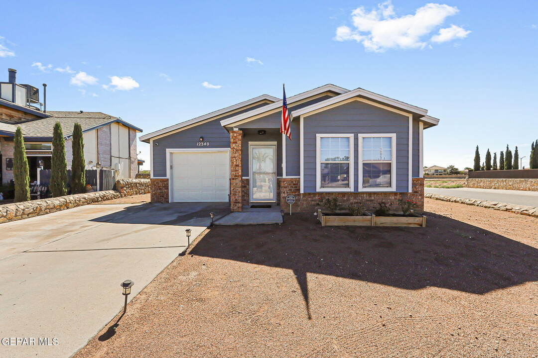 12340 Tierra Humeda Dr in El Paso, TX - Building Photo