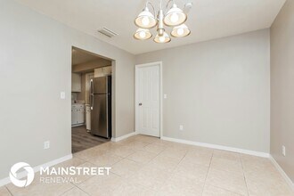 1560 Fergason Ave in Deltona, FL - Foto de edificio - Building Photo