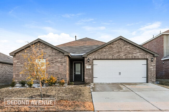 327 Condie Russell Ave