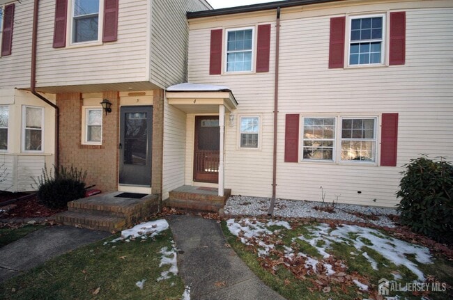 property at 4 White Oaks Dr