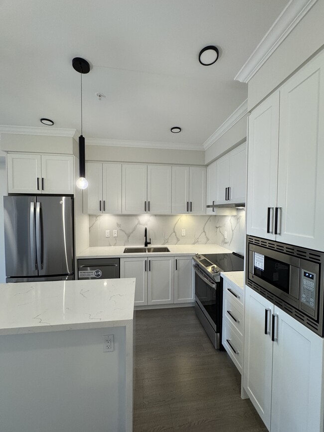 12109 223 St in Maple Ridge, BC - Building Photo - Building Photo