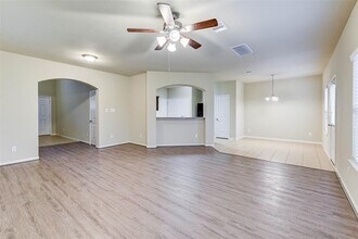 5915 Nodaway Creek Ct in Houston, TX - Building Photo - Building Photo