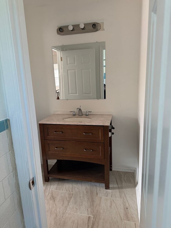 626 N Shore Rd in Absecon, NJ - Building Photo - Building Photo