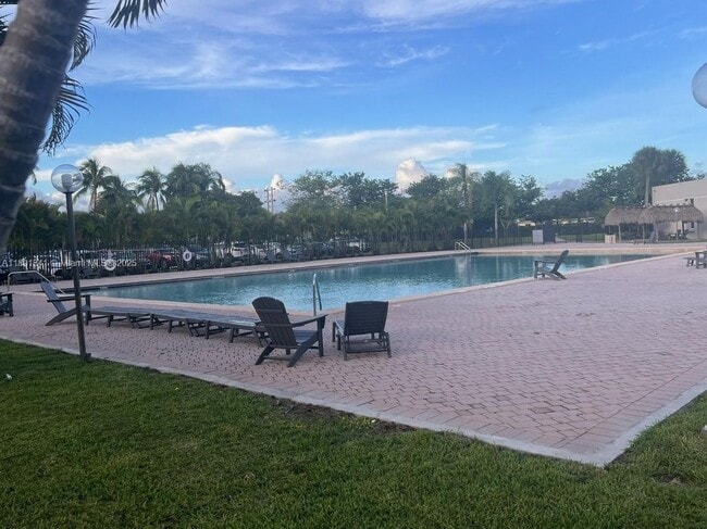 8600 SW 133rd Avenue Rd in Miami, FL - Building Photo - Building Photo