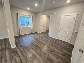 28215 64th Ct NW in Stanwood, WA - Building Photo - Building Photo