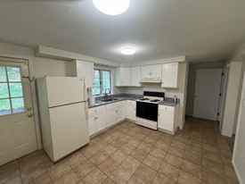 423 Grafton St in Worcester, MA - Building Photo