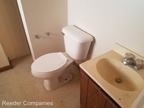 5018 Indianapolis Blvd in East Chicago, IN - Foto de edificio - Building Photo