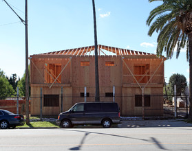 12713 San Fernando Rd in Sylmar, CA - Building Photo - Building Photo